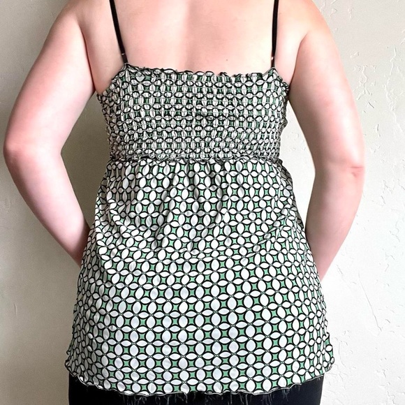 Max Studio Y2K green, black, & white geometric print stretchy mesh babydoll top - Picture 5 of 8